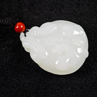 e152:和田玉